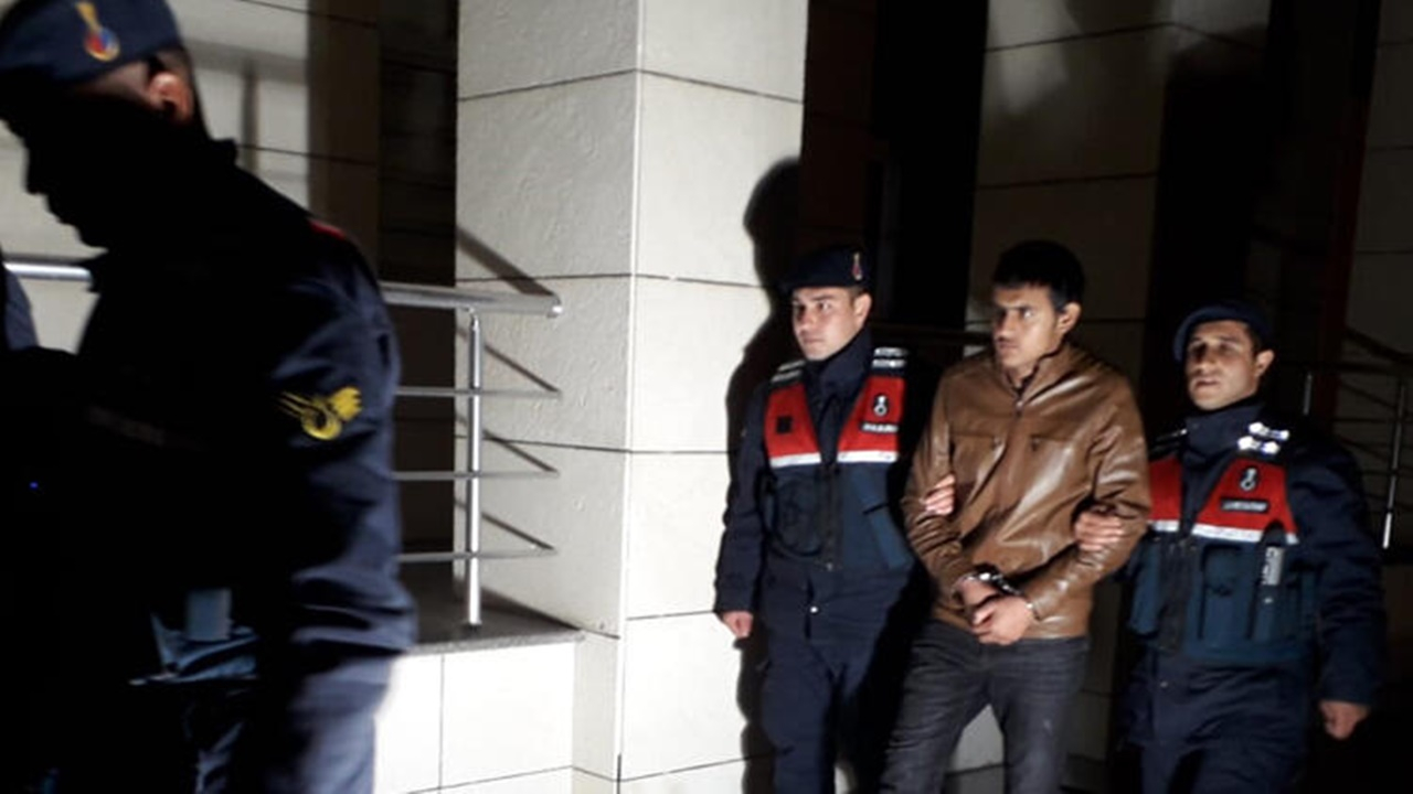 Afgan genci öldüren 2 arkadaşı tutuklandı