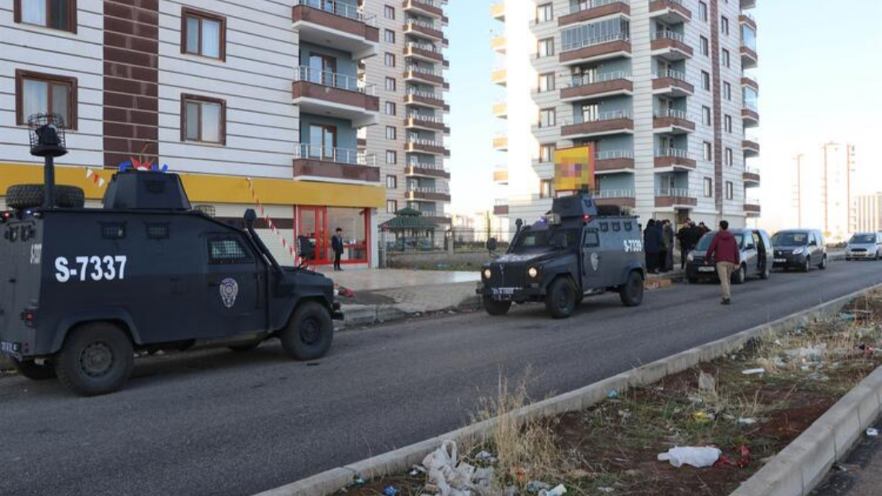 Diyarbakır'da 17 yaşındaki kızın sır ölümü!