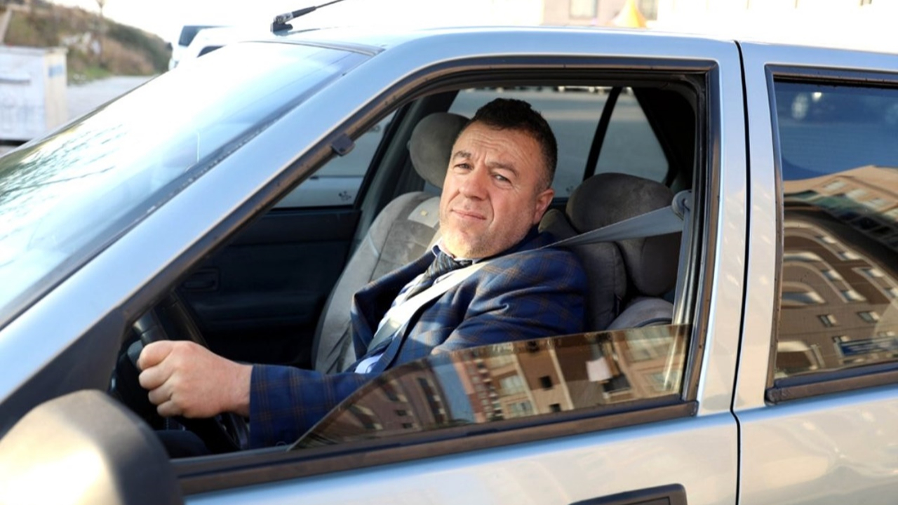 Ceza yemek için polisi aradı!