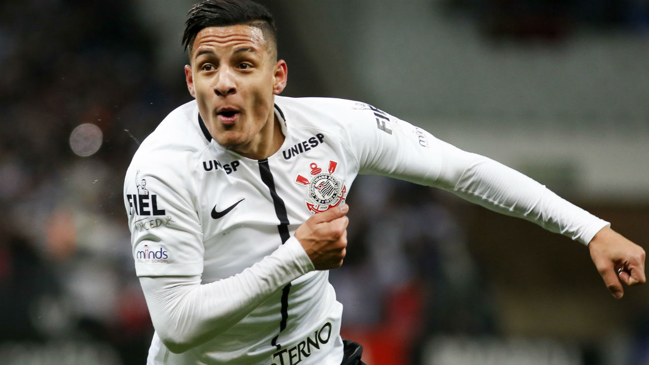 Galatasaray'da sol bek operasyonu...