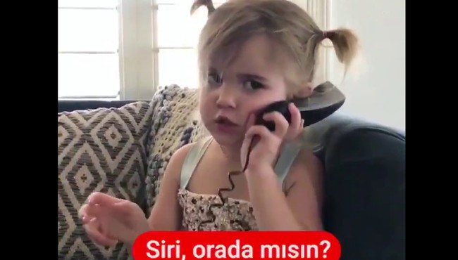 Iphone ile büyüyen küçük kızın kablolu telefonla imtihanı!