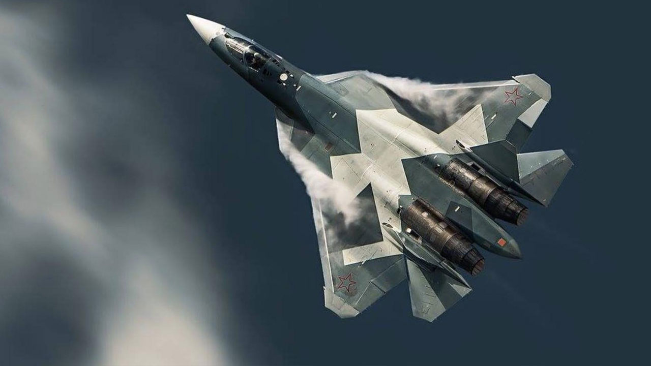 Rusya'da Su-57 uçağı düştü