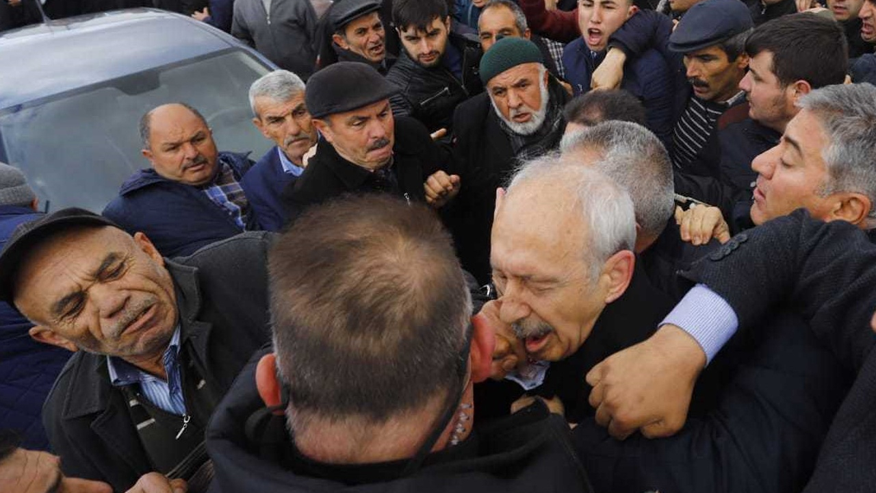 Kılıçdaroğlu'na yumruklu saldırıya hapis istemi!