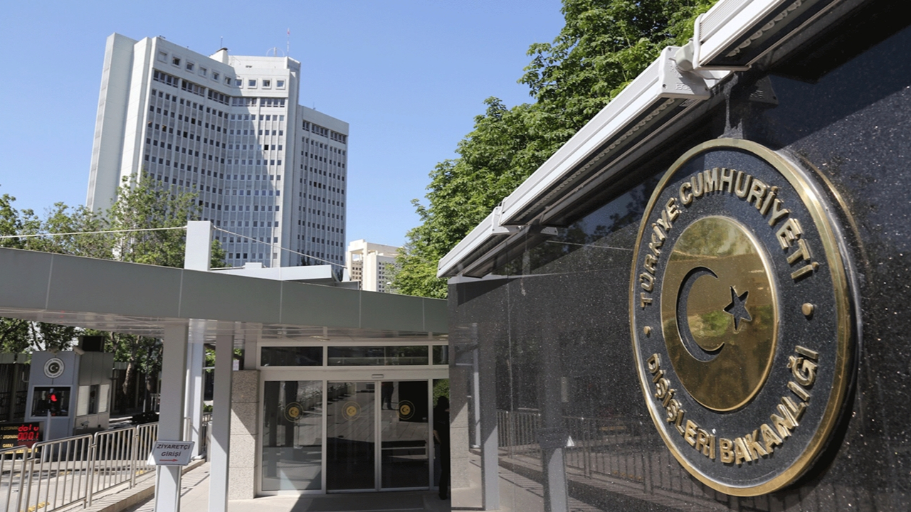 Türkiye'den Yunanistan'a kundaklama tepkisi!