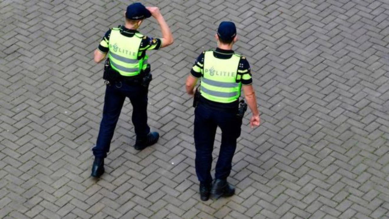 Sokak ortasında kadın cesedi bulundu!