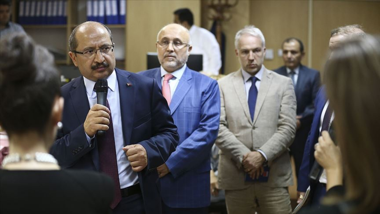 OHAL İşlemleri İnceleme Komisyonu Başkanı, FETÖ'ye destek için Bank Asya'ya yatırılan para miktarını açıkladı!