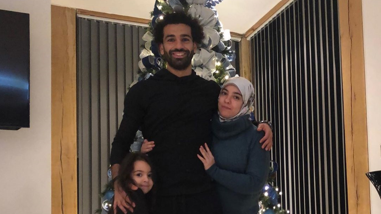 Salah'tan Noel ağaçlı paylaşım!