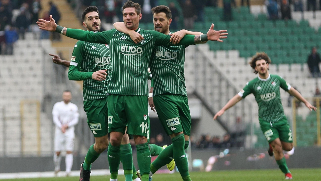 Bursaspor lideri devirdi!