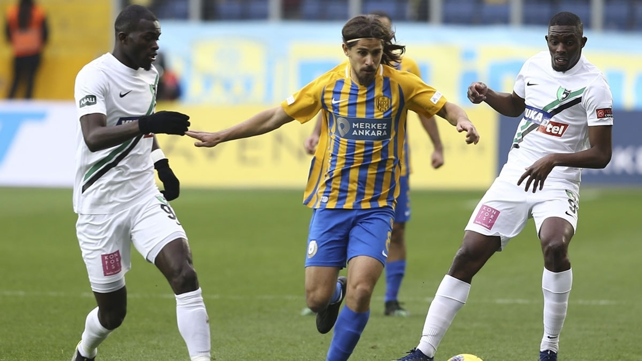Ankaragücü ile Denizlispor 2-2 berabere kaldı!