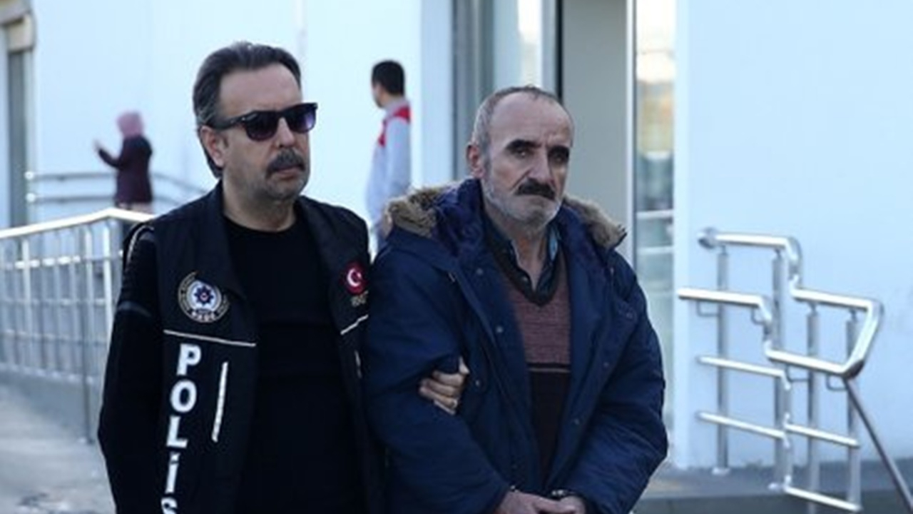 Midesinden eroin çıktı!