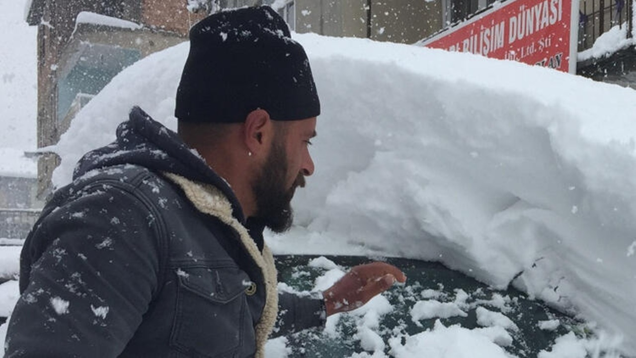 Şırnak'ta 10 köy yolu kardan kapandı!