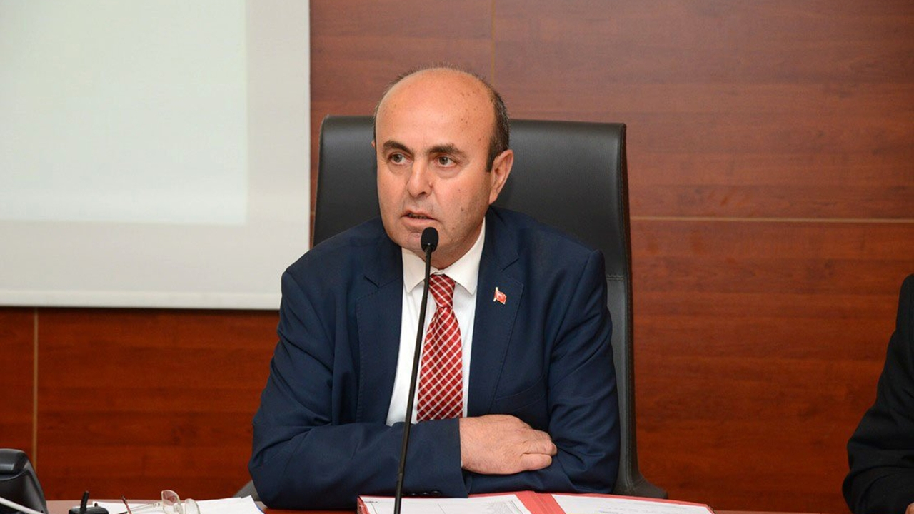CHP'li başkan 29 işçiyi kapının önüne koydu...