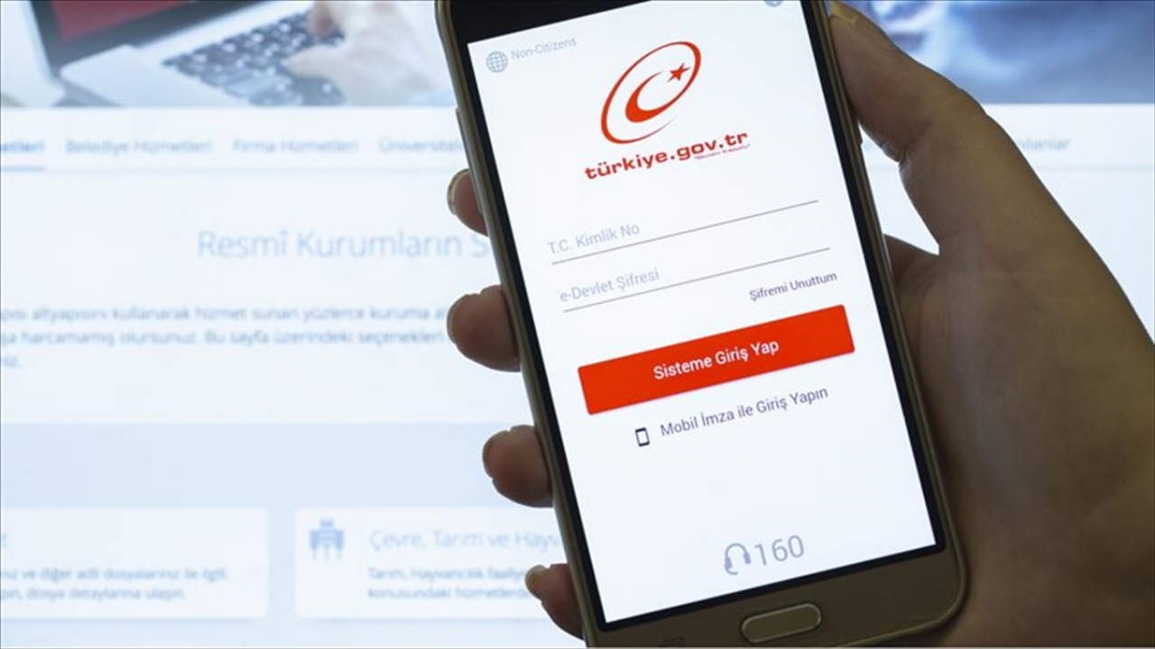 e-Devlet sayesinde 'öldü' denilen babasını buldu!