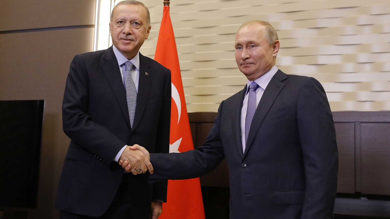 Putin'in yılbaşı tebriğinde 100. yıl vurgusu!