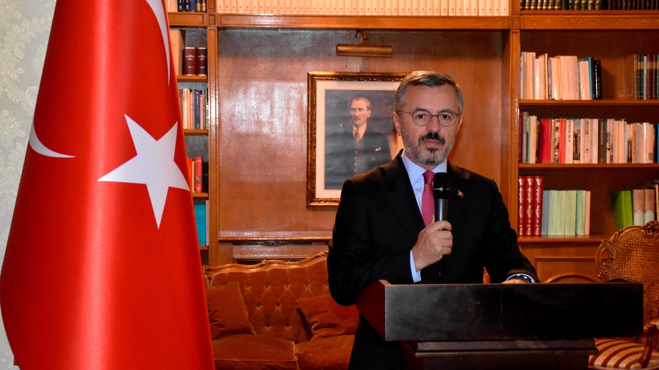 Vatikan Büyükelçisi Lütfullah Göktaş'tan mesaj var...