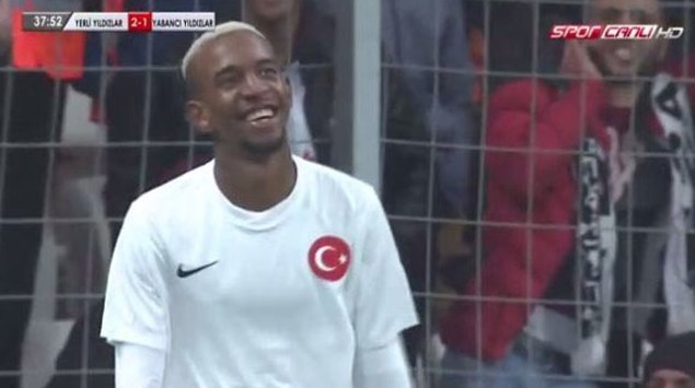 Talisca Beşiktaşlıları heyecanlandırdı