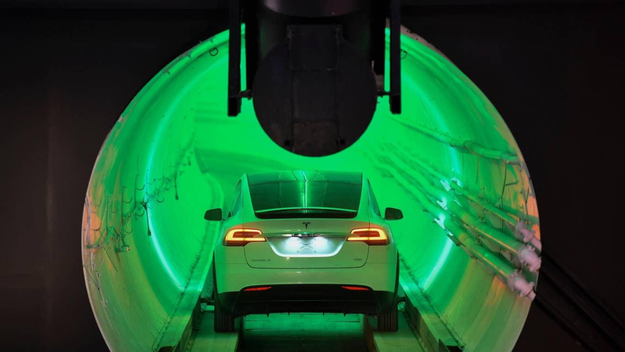 Elon Musk 2020'de ilk ticari karayolunu açacak!