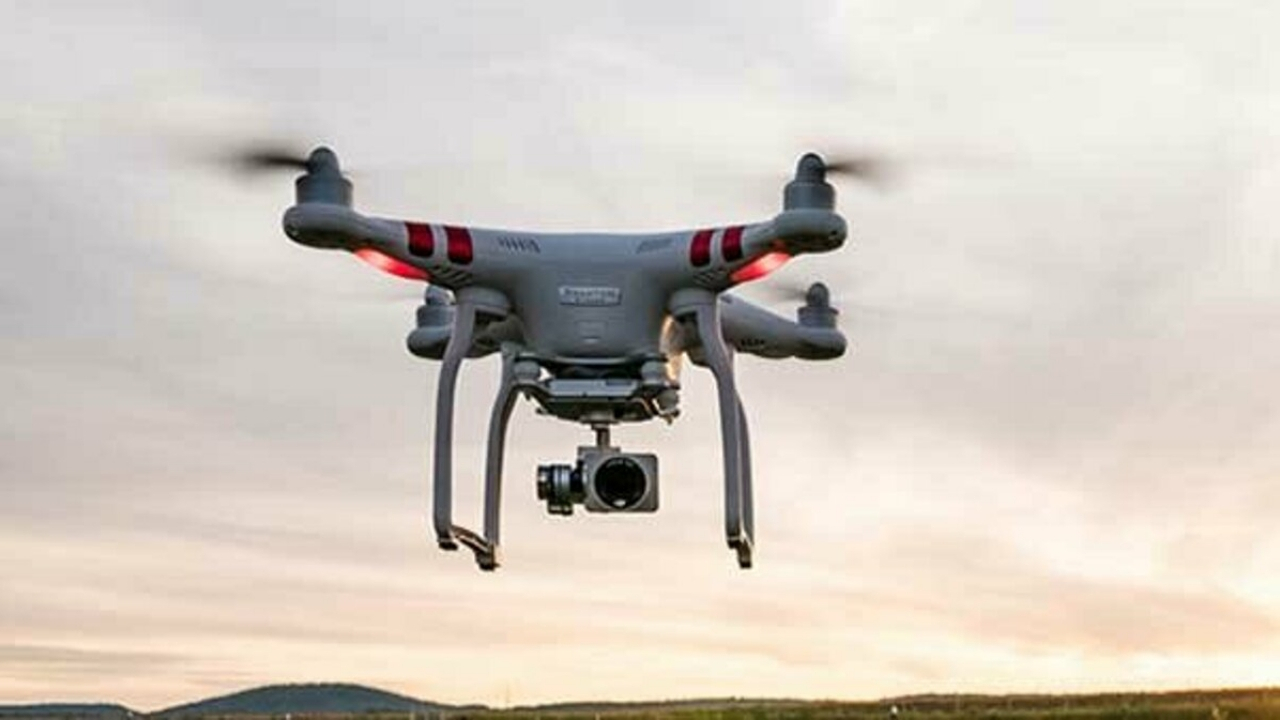 Jandarma, yılbaşı gecesi Taksim'de polis drone'u düşürdü