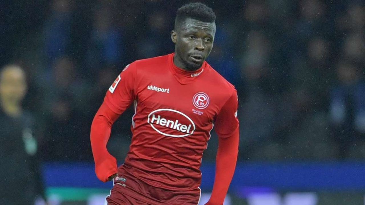 Fenerbahçe, Nana Ampomah'ı listesine aldı!