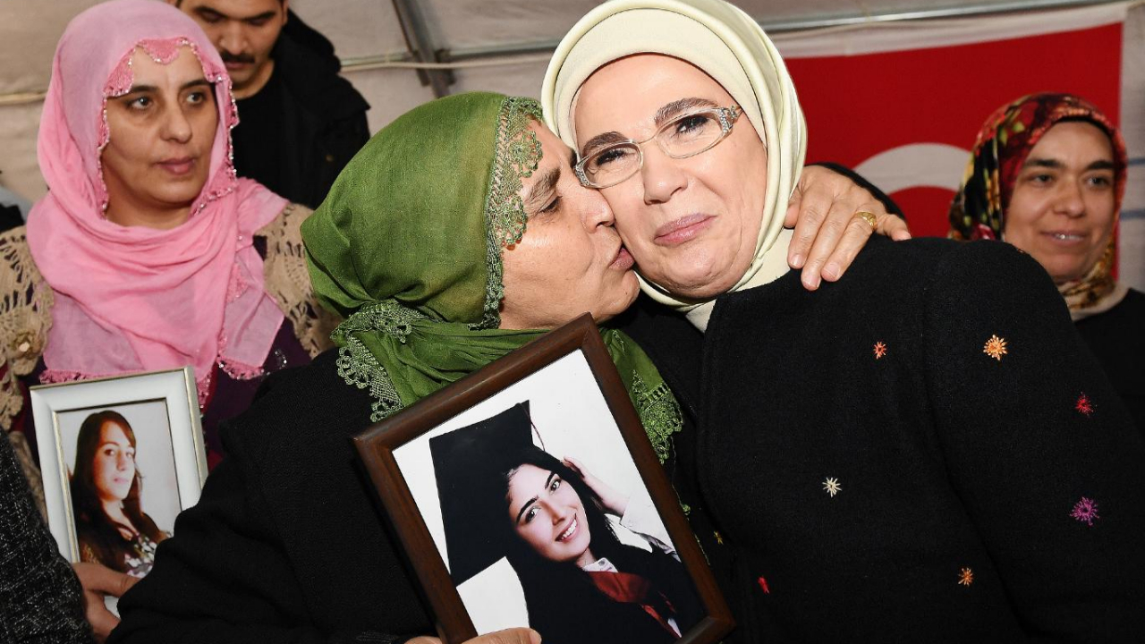 Emine Erdoğan: Annelerin duruşunda cesareti gördüm