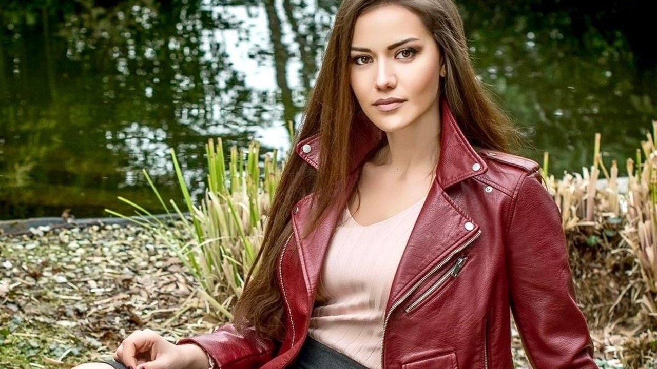 Fahriye Evcen eski formuna kavuştu!