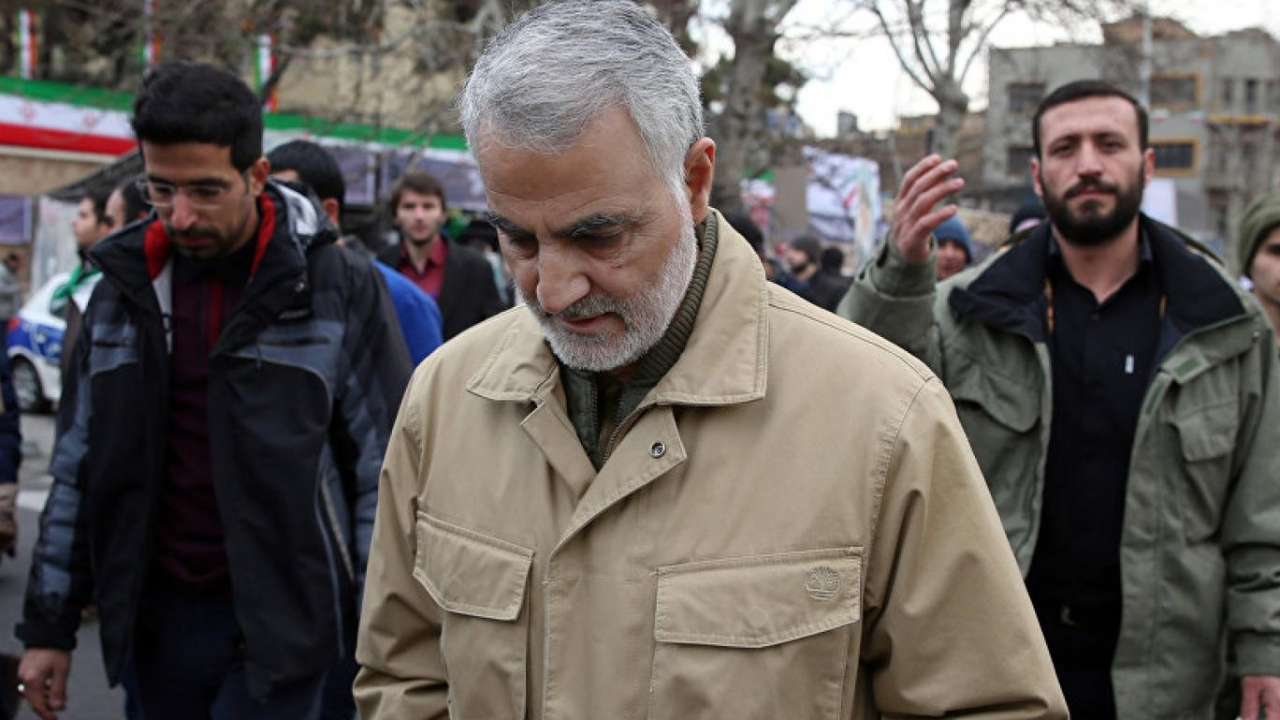 Yeni Şafak Gazetesi'nde Kasım Süleymani tesadüfü!