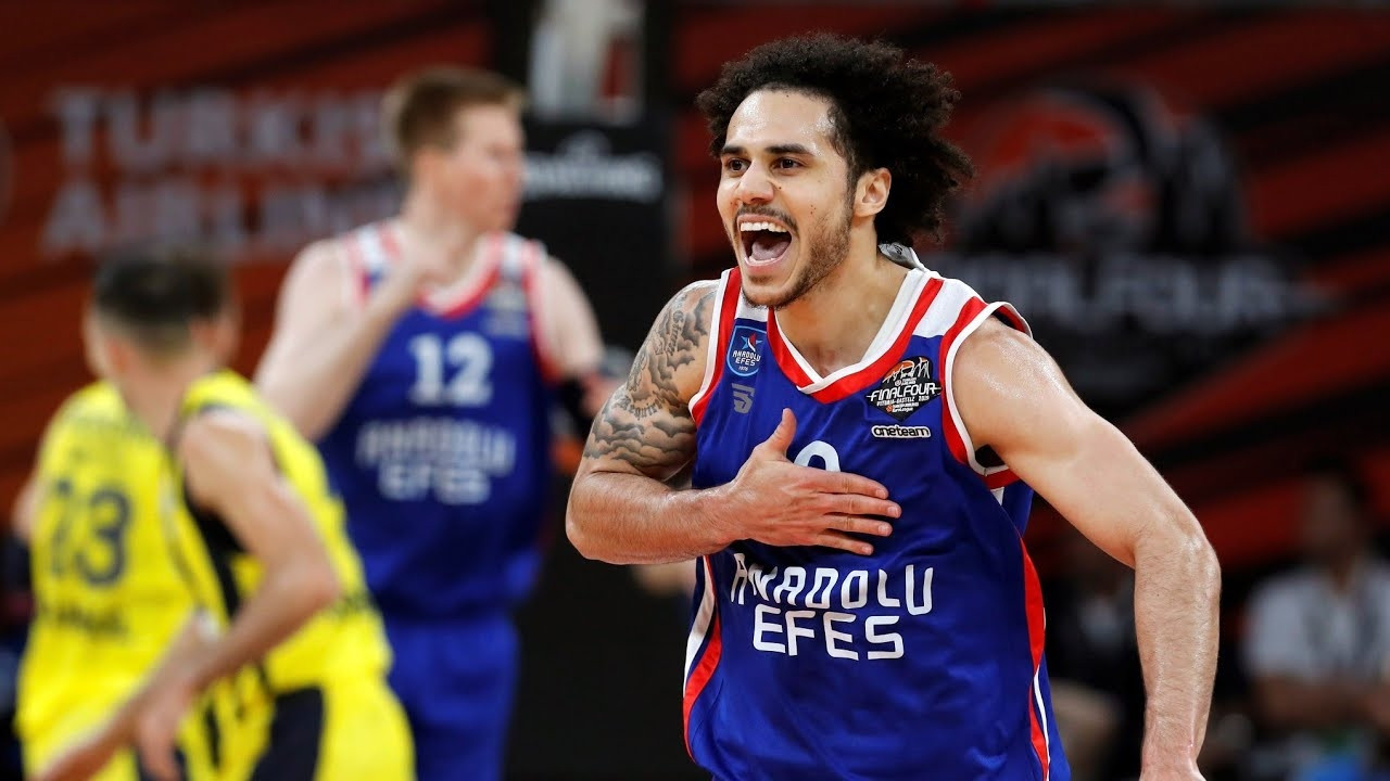 Hidayet Türkoğlu'ndan Shane Larkin açıklaması!
