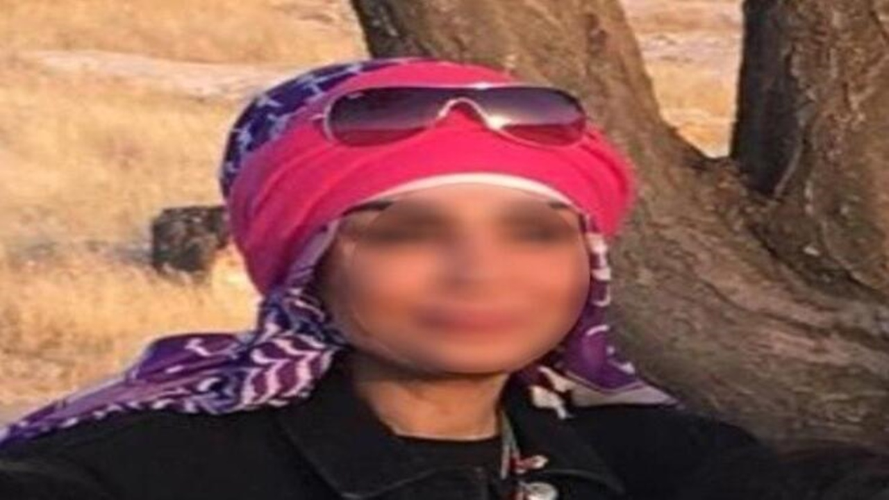 Peygamber soyundan geldiğini iddia ederek kanını içirdi!