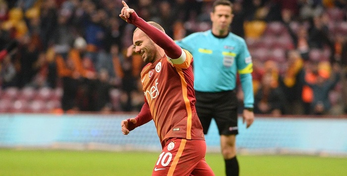 Beklenen Sneijder geri döndü!