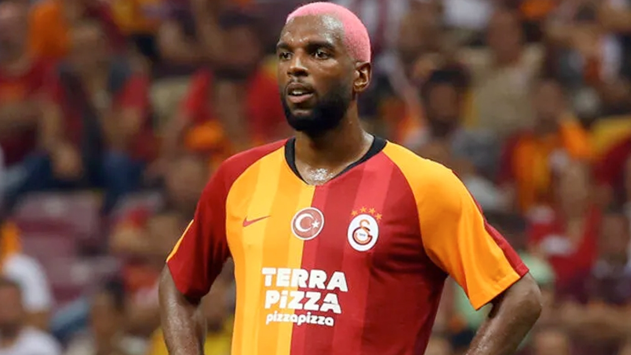 Ryan Babel Galatasaray'ı sildi!