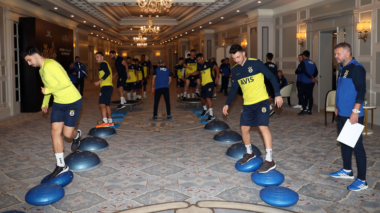 Fenerbahçe'nin Antalya kampı başladı!