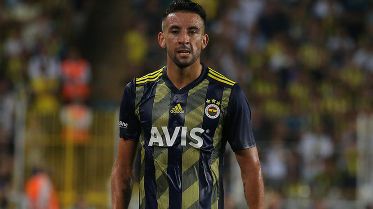 Boca Juniors, Mauricio Isla'nın peşinde!