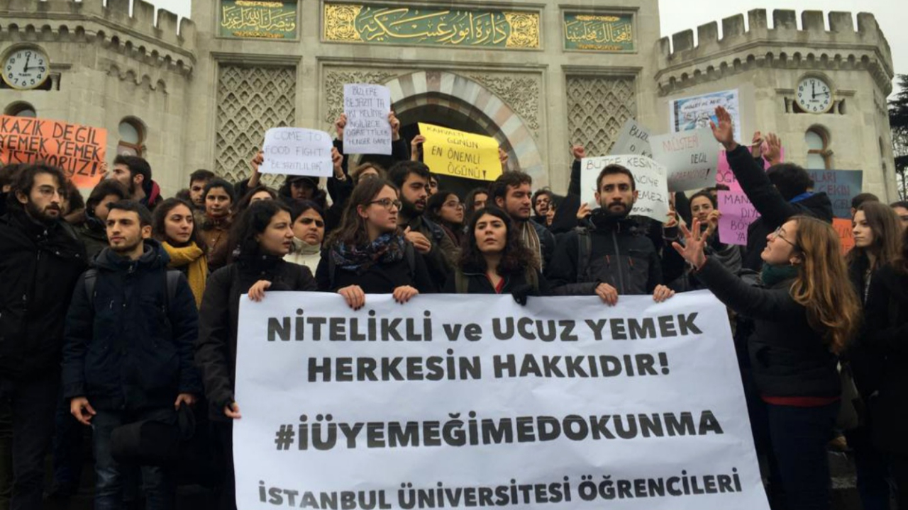 Öğrenci eylemleri sonuç verdi! İstanbul Üniversitesi geri adım attı...
