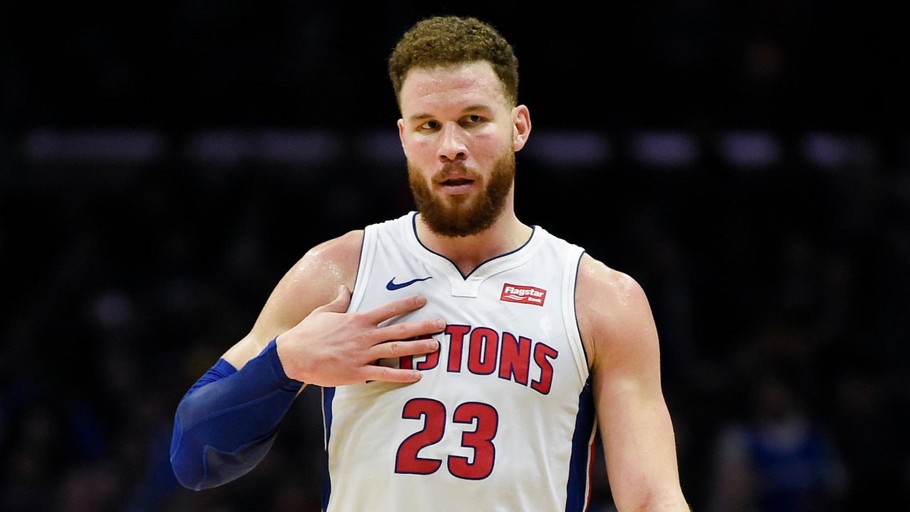 Blake Griffin dizinden ameliyat oldu!