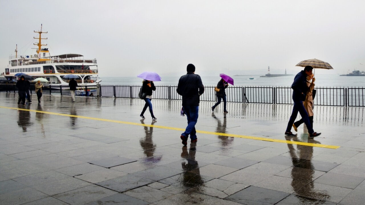 Meteoroloji'den İstanbul'a yeni uyarı! Değişecek...