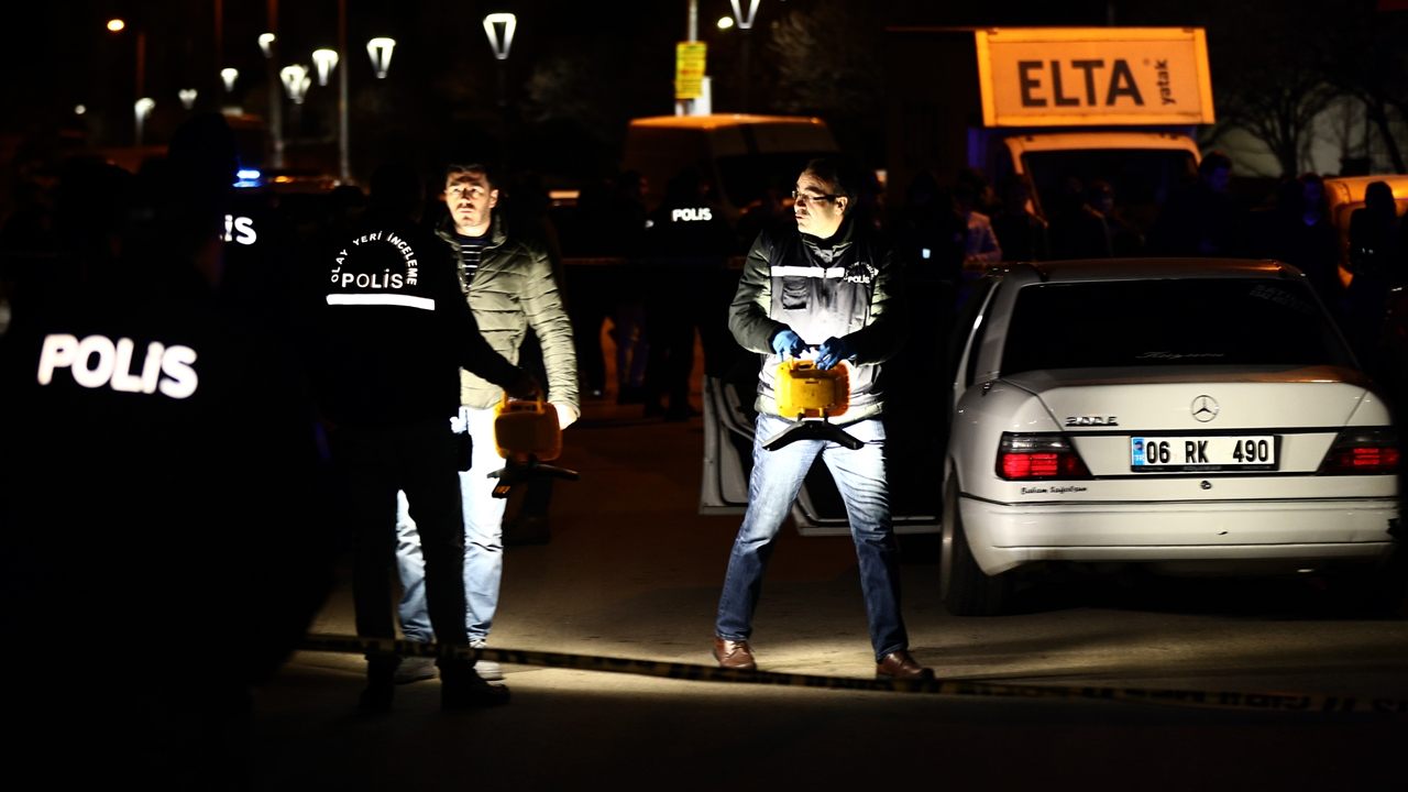 Ankara'da sokak ortasında kanlı infaz...