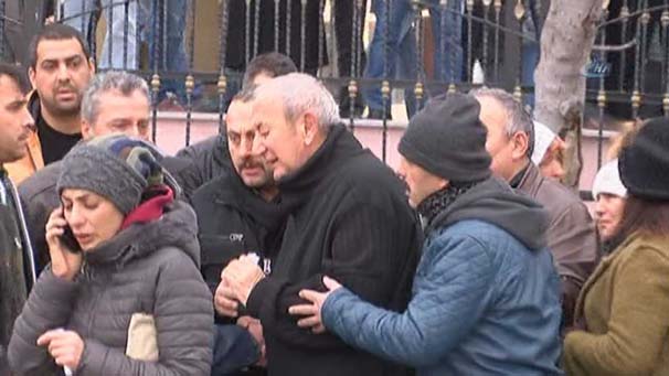 İş adamına cenazede büyük tepki: Ağlayarak terk etti