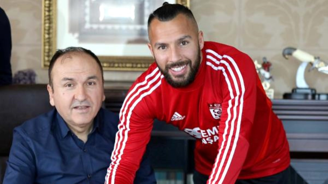 Sivasspor, Yasin Öztekin'i kadrosuna kattı!