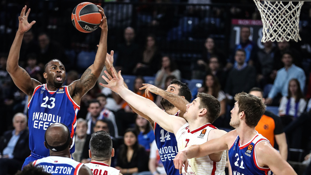 Anadolu Efes, Olimpia Milano'yu rahat geçti!