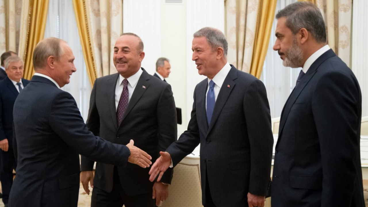 Moskova'da sürpriz görüşme!