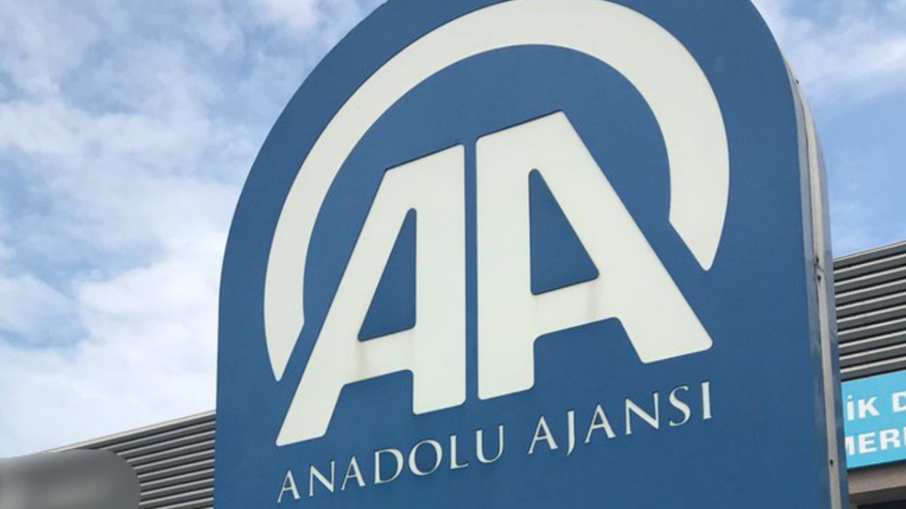 Mısır polisi Anadolu Ajansı ofisini bastı! 4 çalışanı bilinmeyen bir yere götürdüler....