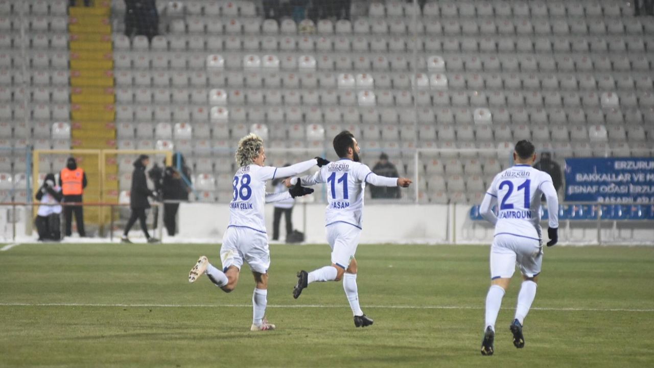 BB Erzurumspor, Beşiktaş'ı 3-2 mağlup etti!
