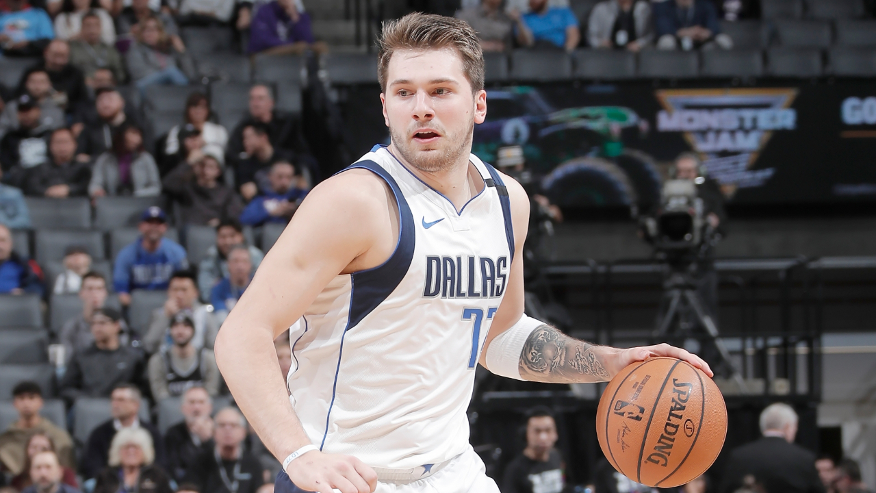 Luca Doncic'ten tarihi performans!