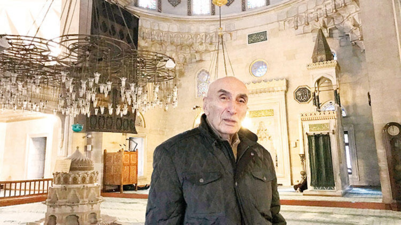 Diyanet kaldırtmıştı! 87 yaşındaki adamın tabure zaferi...