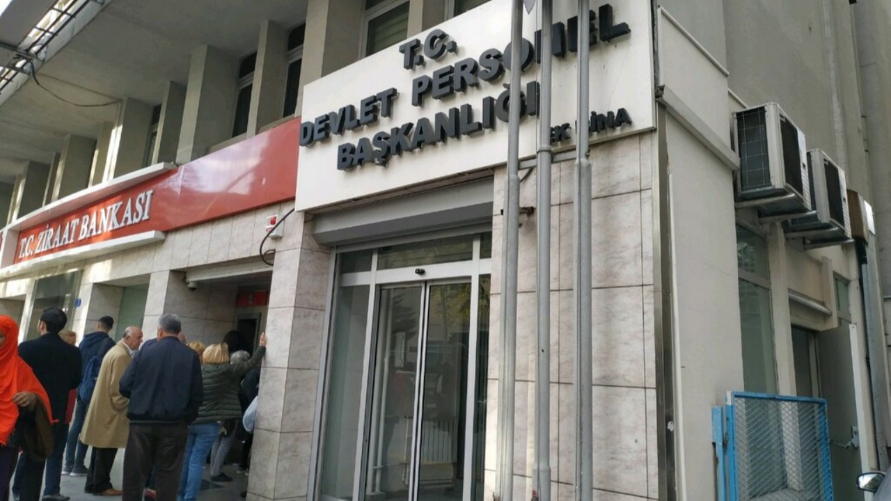 Kamuya binlerce sözleşmeli personel alınacak!