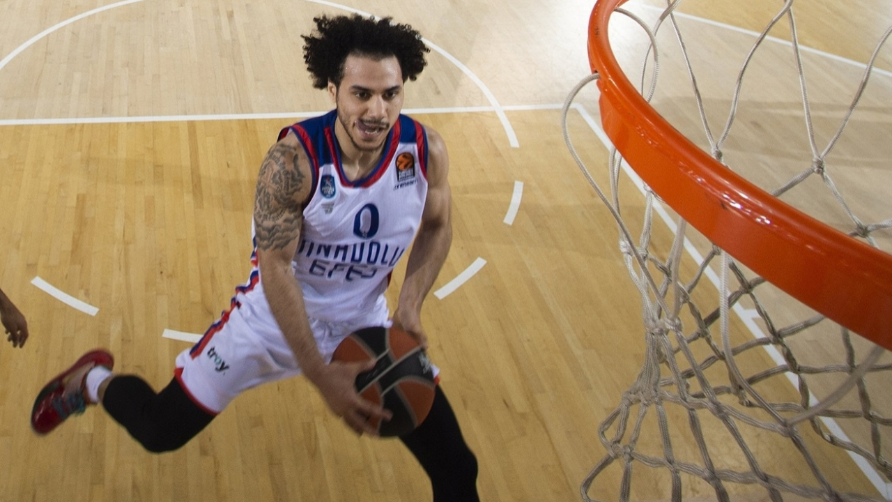 Shane Larkin üst üste ikinci kez haftanın MVP'si!