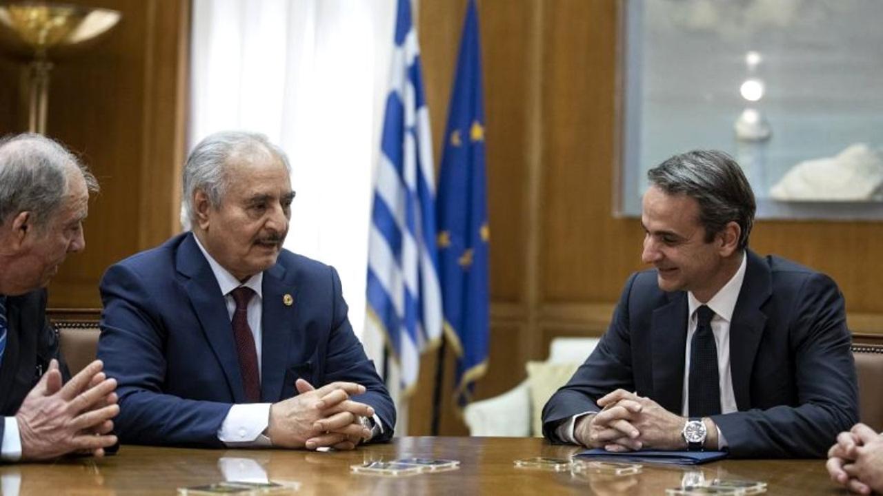 Yunanistan, darbeci Hafter'e taktik verdi!