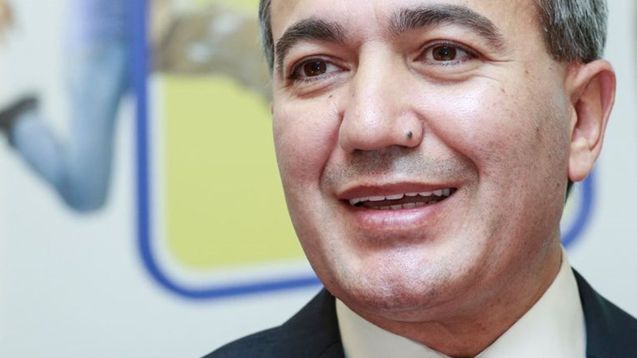 PS, Emir Kır'ı ihraç etti!