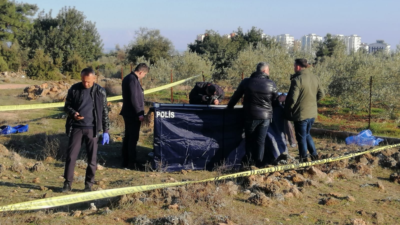 Pikniğe giden vatandaşlar ceset buldu...