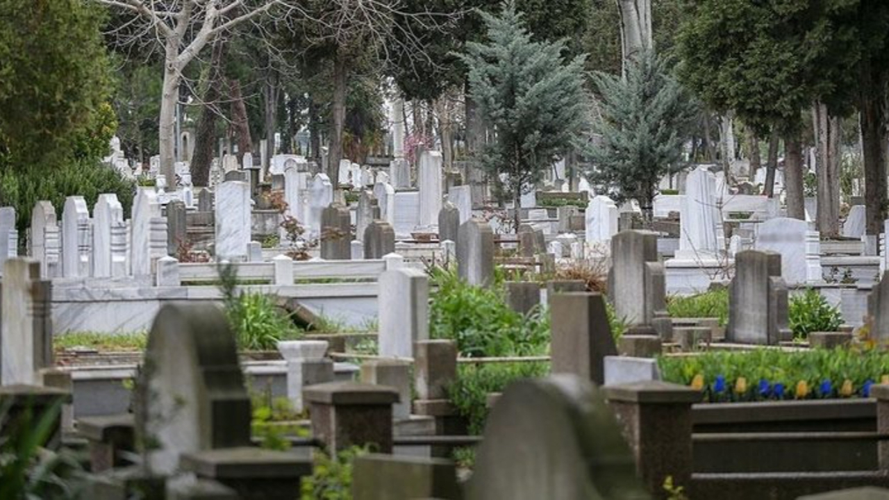 '20 yıl sonra İstanbul'da gömülecek yer bulmak mümkün olmayacak'